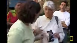 寻亲队伍中的家属