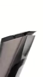 The screen displays an exact battery percentage rather than bars, which is far more intuitive