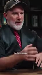 战马在距阿塔瓦尔帕面孔几英寸处停下