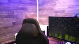 探秘Craft Computing新工作室:灯光、桌面与意外黑屏