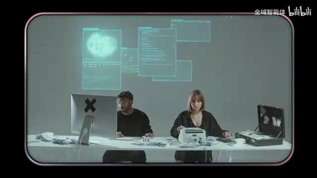 Multi-agent collaboration system