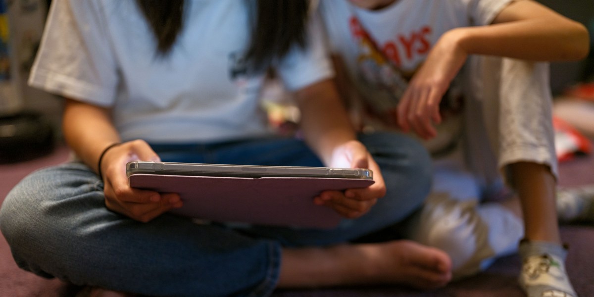 Social Media Bans Are Failing: Why Kids Always Find a Way to "Break Out"