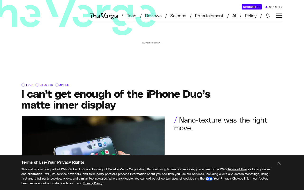 iPhone Duo 首代评测:哑光内屏为何成最大亮点